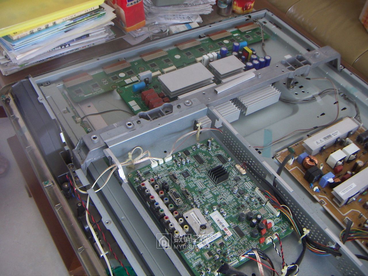 拆解长虹50寸等离子电视机changhongpt50900fhd