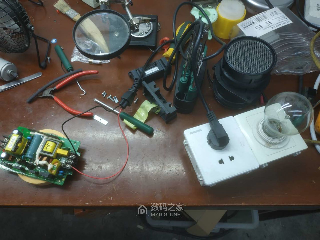 拆修舒华跑步机的开关电源