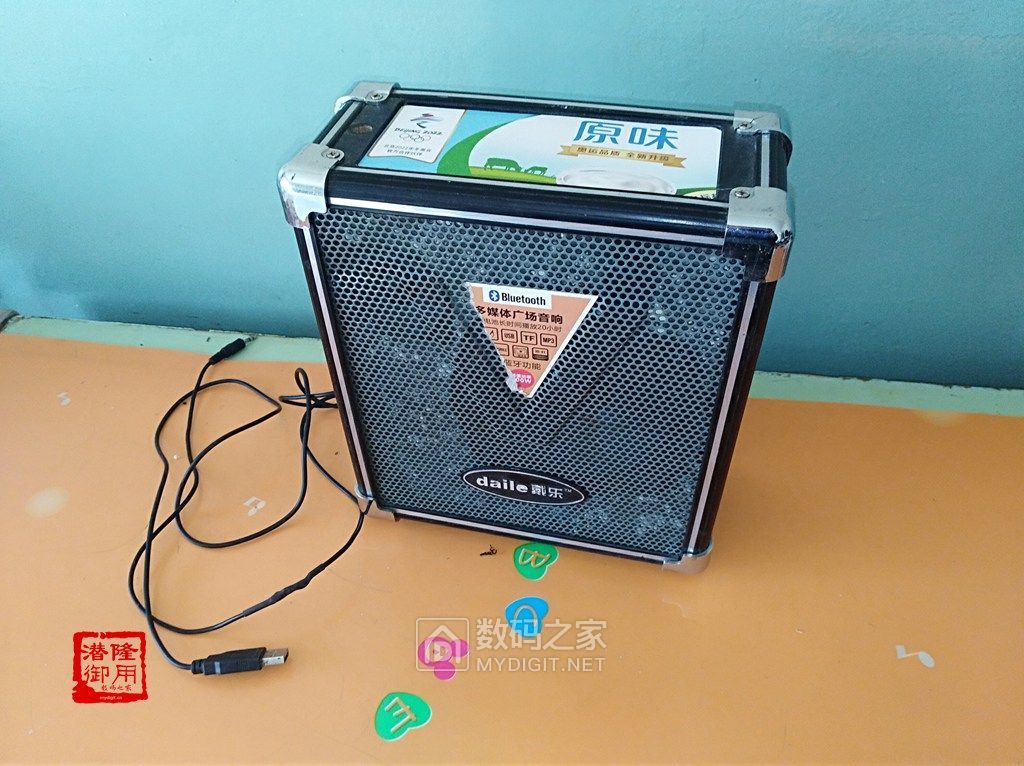 daile戴乐蓝牙音箱的拆解与改造