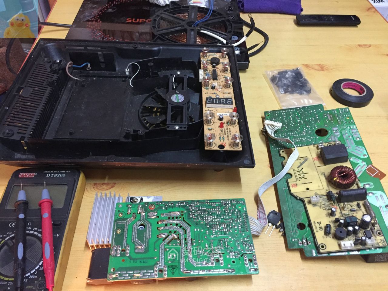 检修苏泊尔c21sdhc18电磁炉开机e0故障