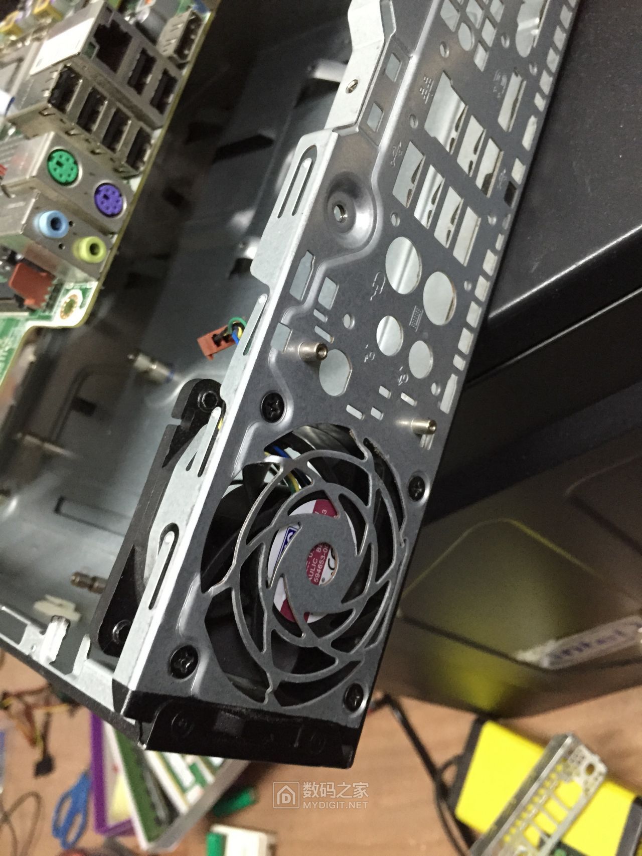 hpcompaq8200eliteusdt微机拆机给风扇加油