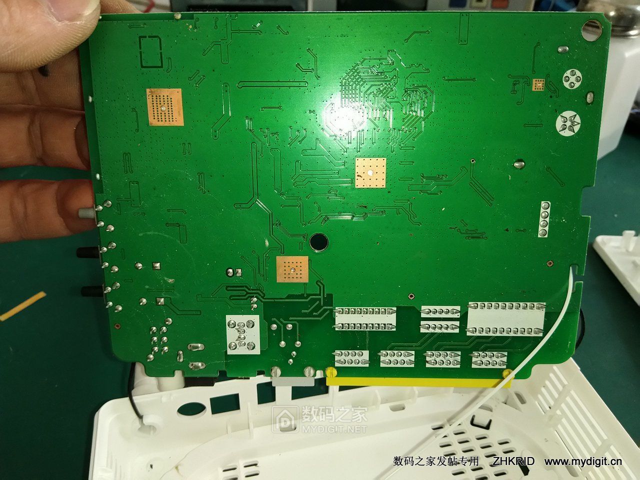 移动智能家庭网关怎么踢人 155216e08m8mc3z33se0ct.jpg