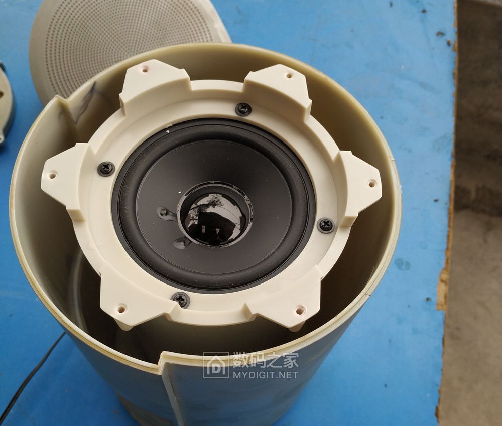 拆个十多年前创维crt电视的低音炮