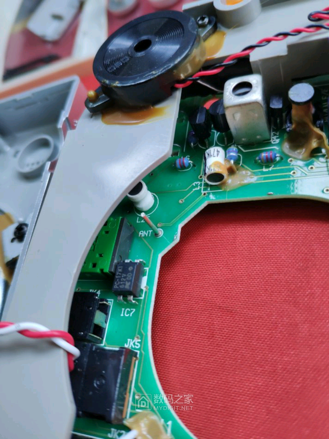 拆解山进ats909,更换法拉电容 - 拆机乐园 数码之家