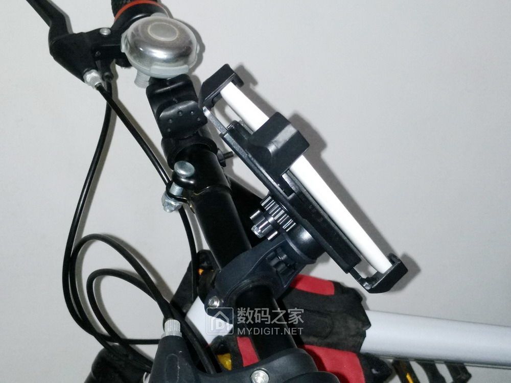 P90220-203010.jpg