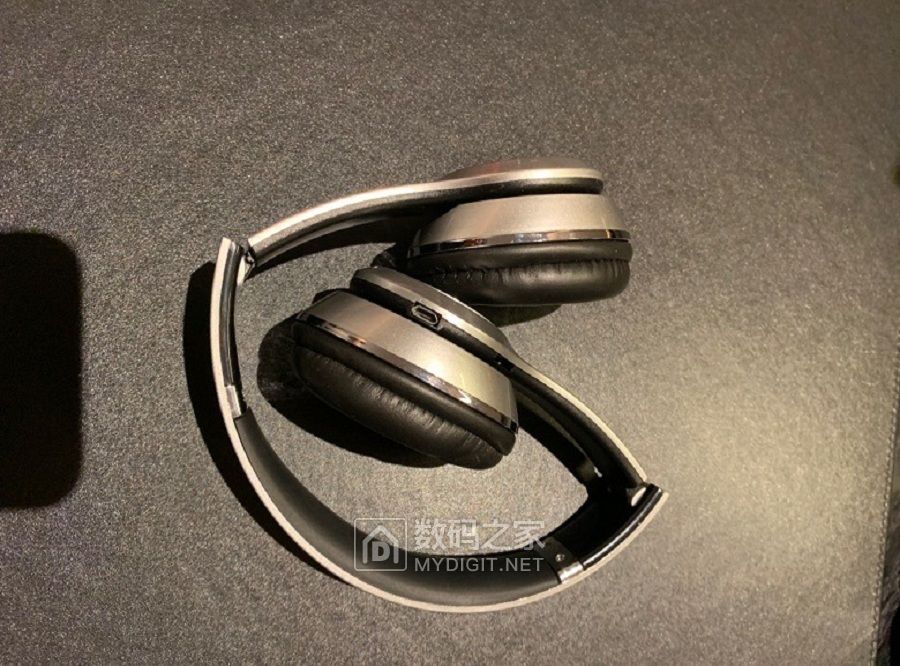 无线蓝牙头盔式耳机) (1).jpg