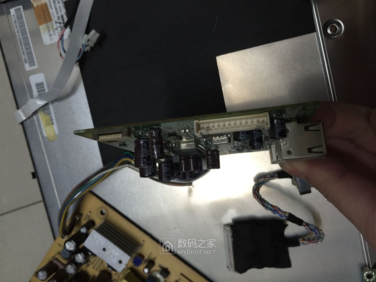 拆修一台17寸戴尔的显示器 - 拆机乐园 数码之家