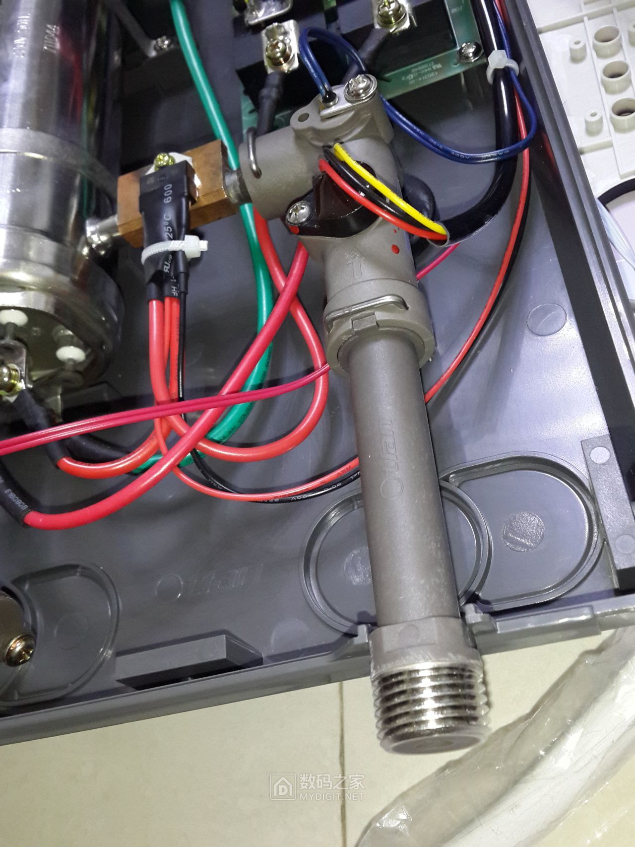 拆解2015年奥特朗热水器