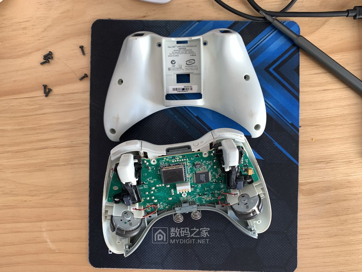 xbox360手柄拆解清理卫生