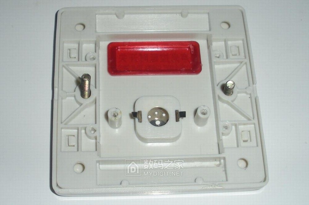 拆个使用cd4071be集成电路的康豪86型声光控延时开关