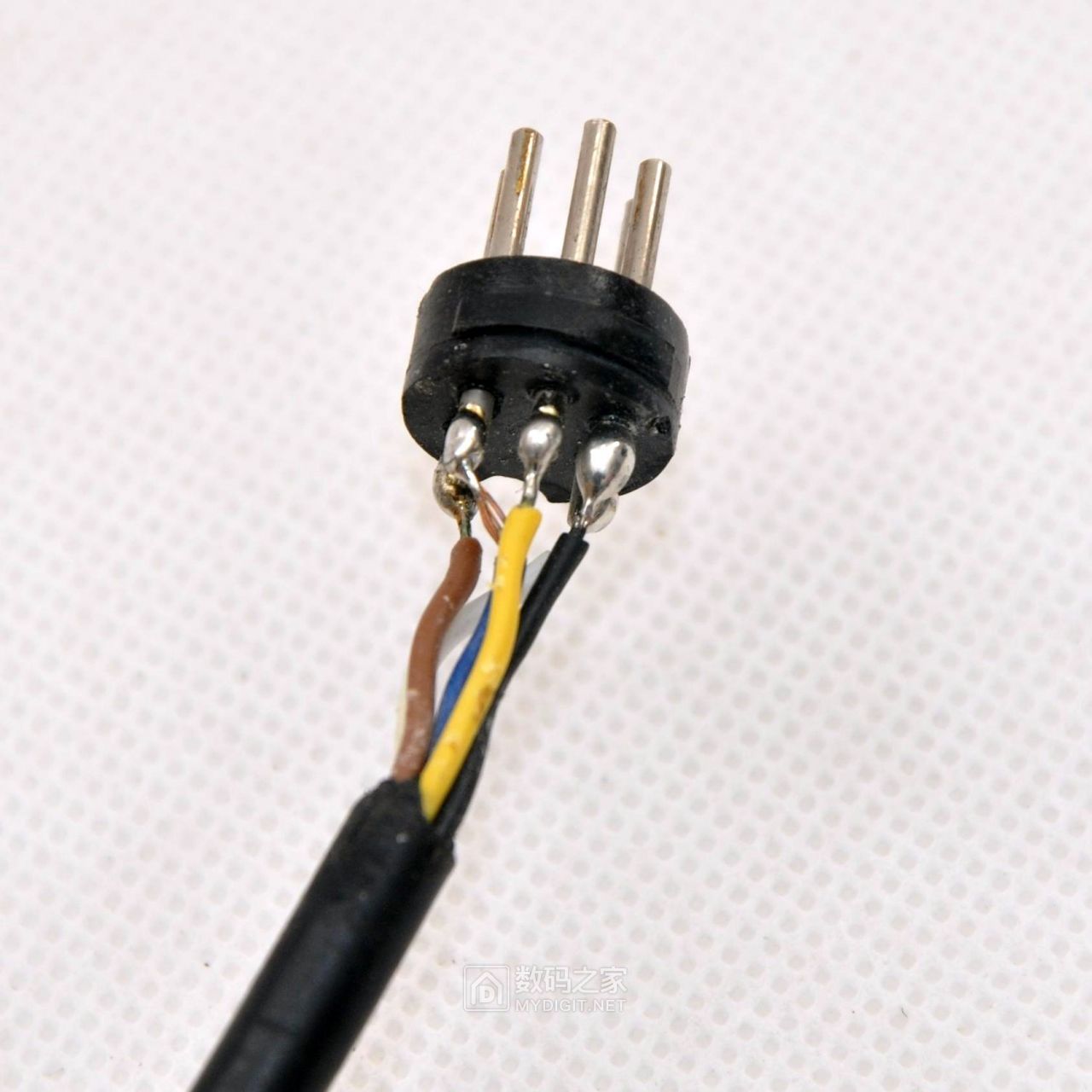 拆一个936焊台的907手柄接头