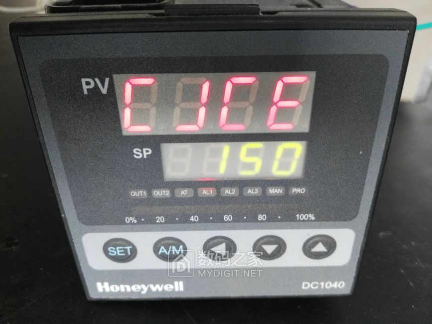 更新完毕50图拆解维修一块大面板霍尼韦尔温控仪表dc1040