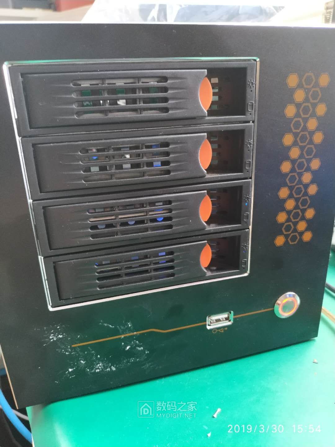 609467892.jpg