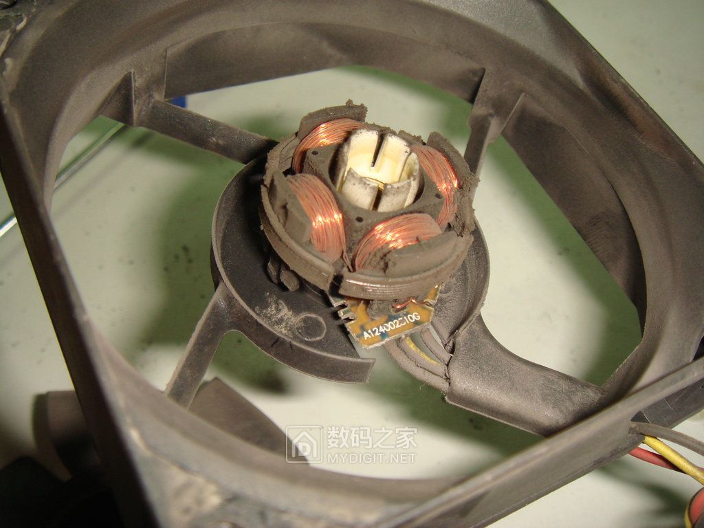 建准sunon台湾8cm机箱风扇12v17w双滚珠24小时转四年