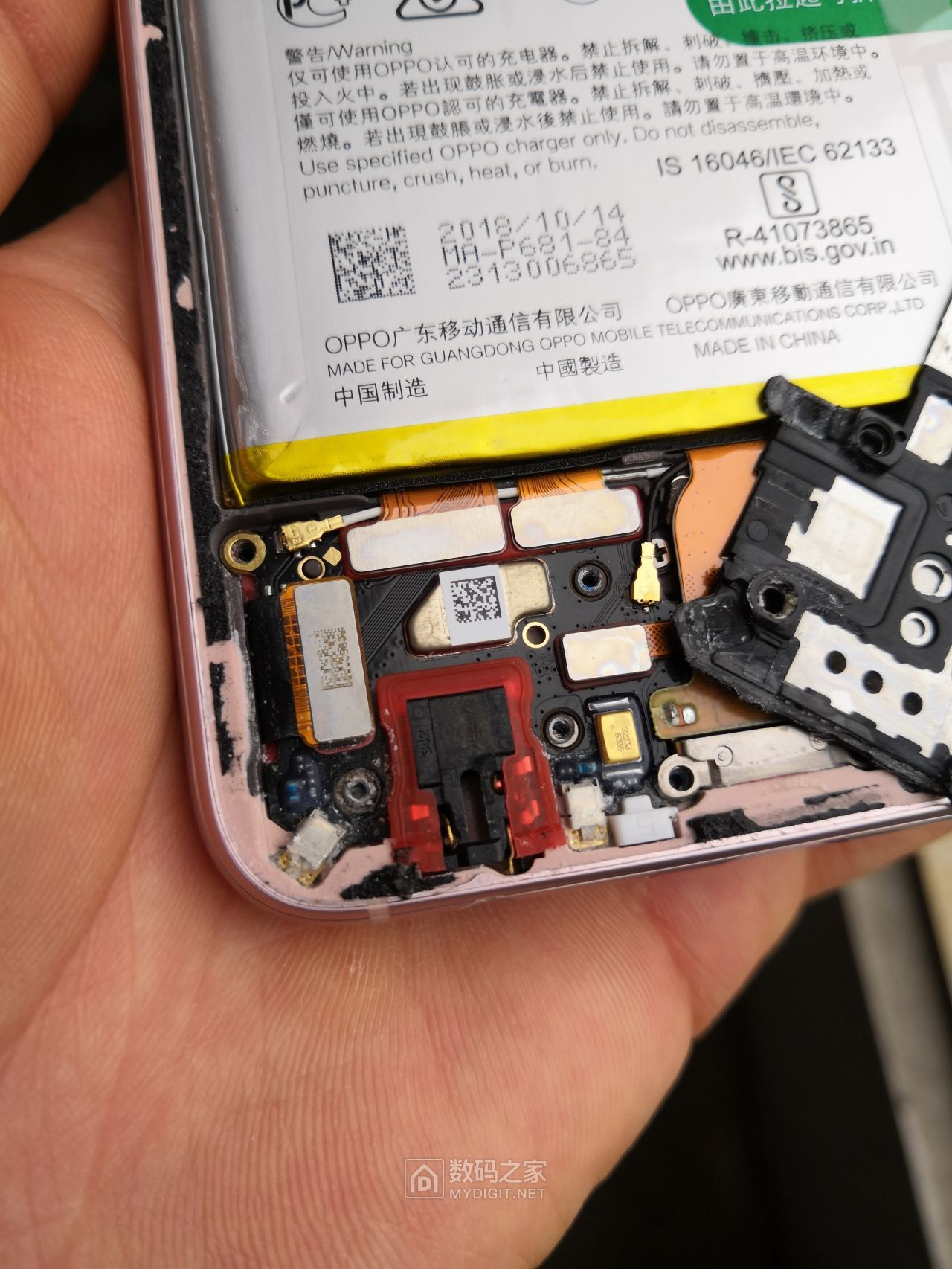 拆个泡了海水的oppor17手机