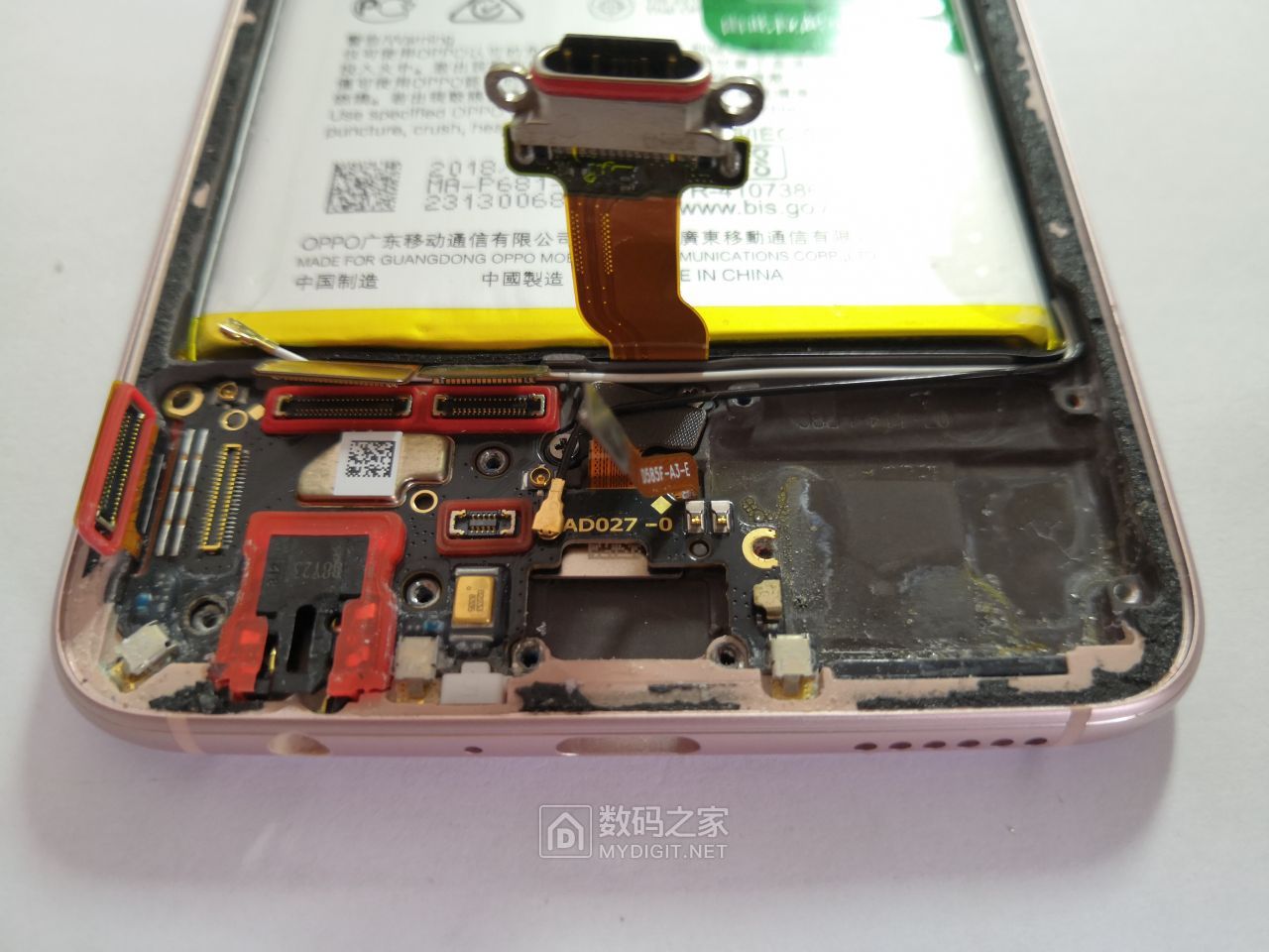 拆个泡了海水的oppo r17手机 - 拆机乐园 数码之家