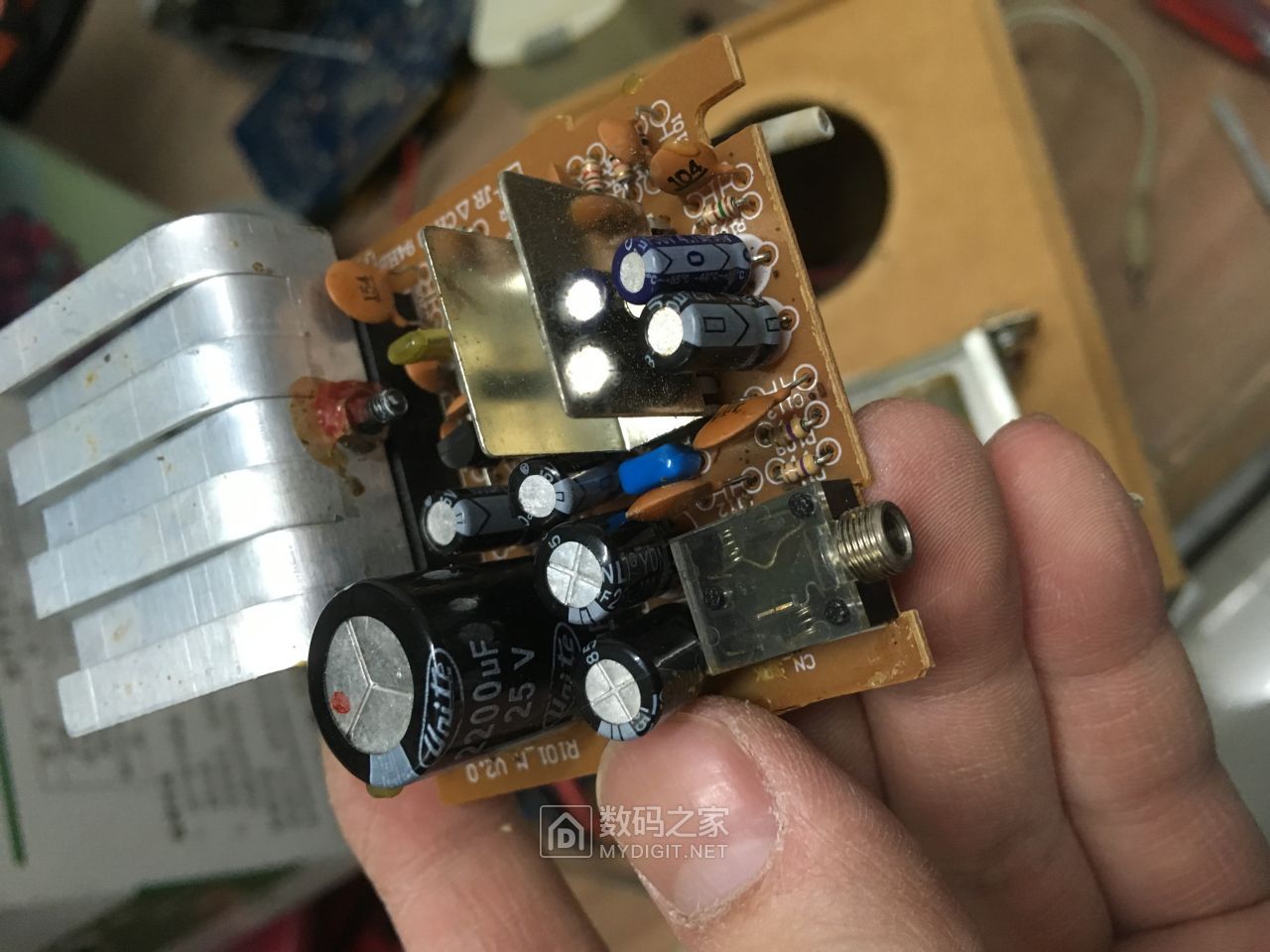 漫步者r101t1小音箱拆改