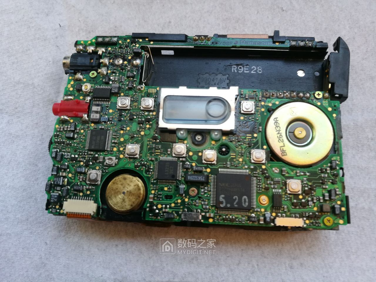 松下rq-sx60f收录随身听更换皮带恢复功能! - 拆机乐园 数码之家