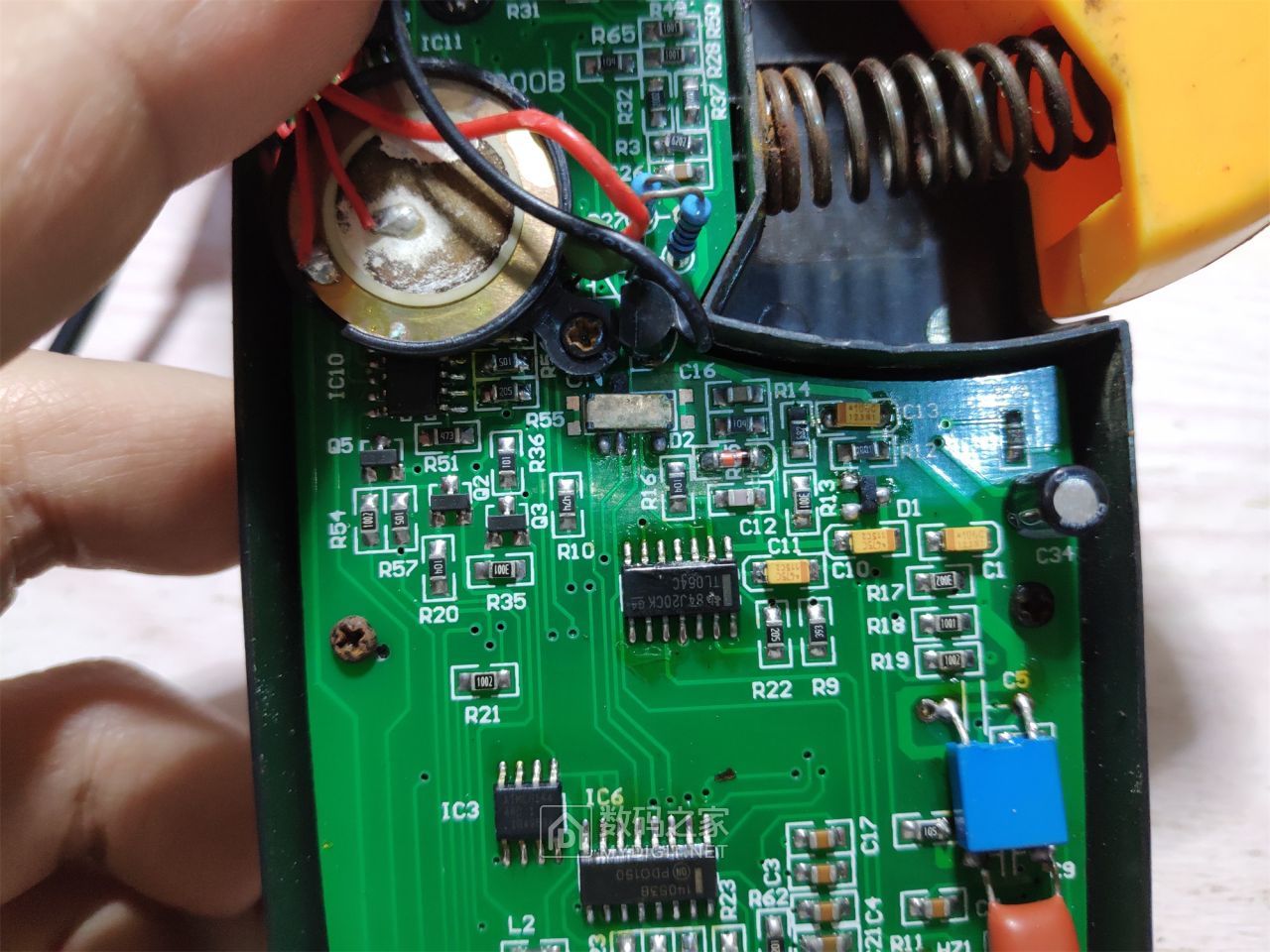 大功率钳形万用表