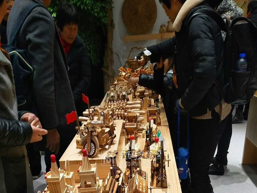 安吉竹编市场探亲