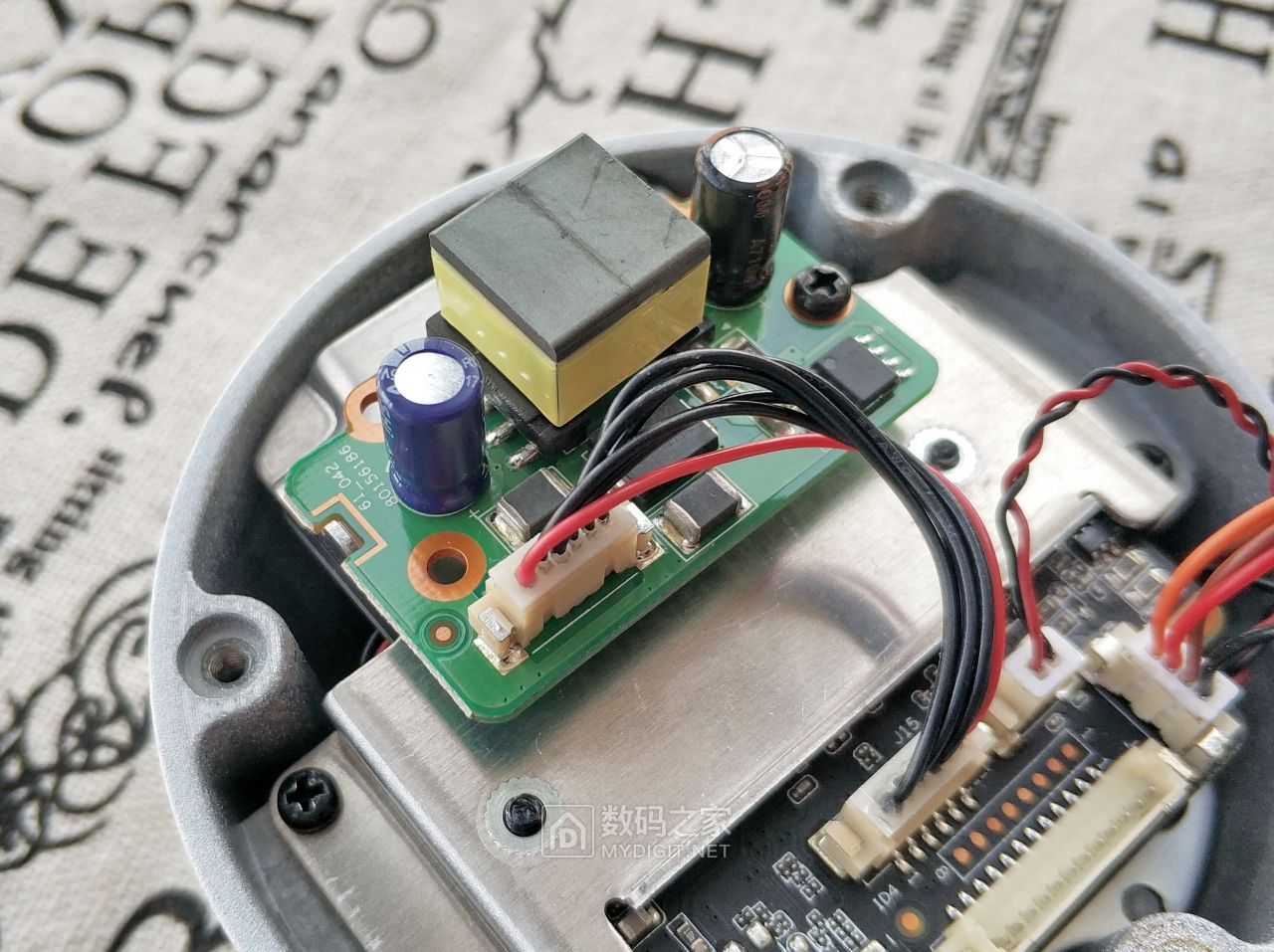 国货精品400万像素的大华4431s半球摄像机拆解