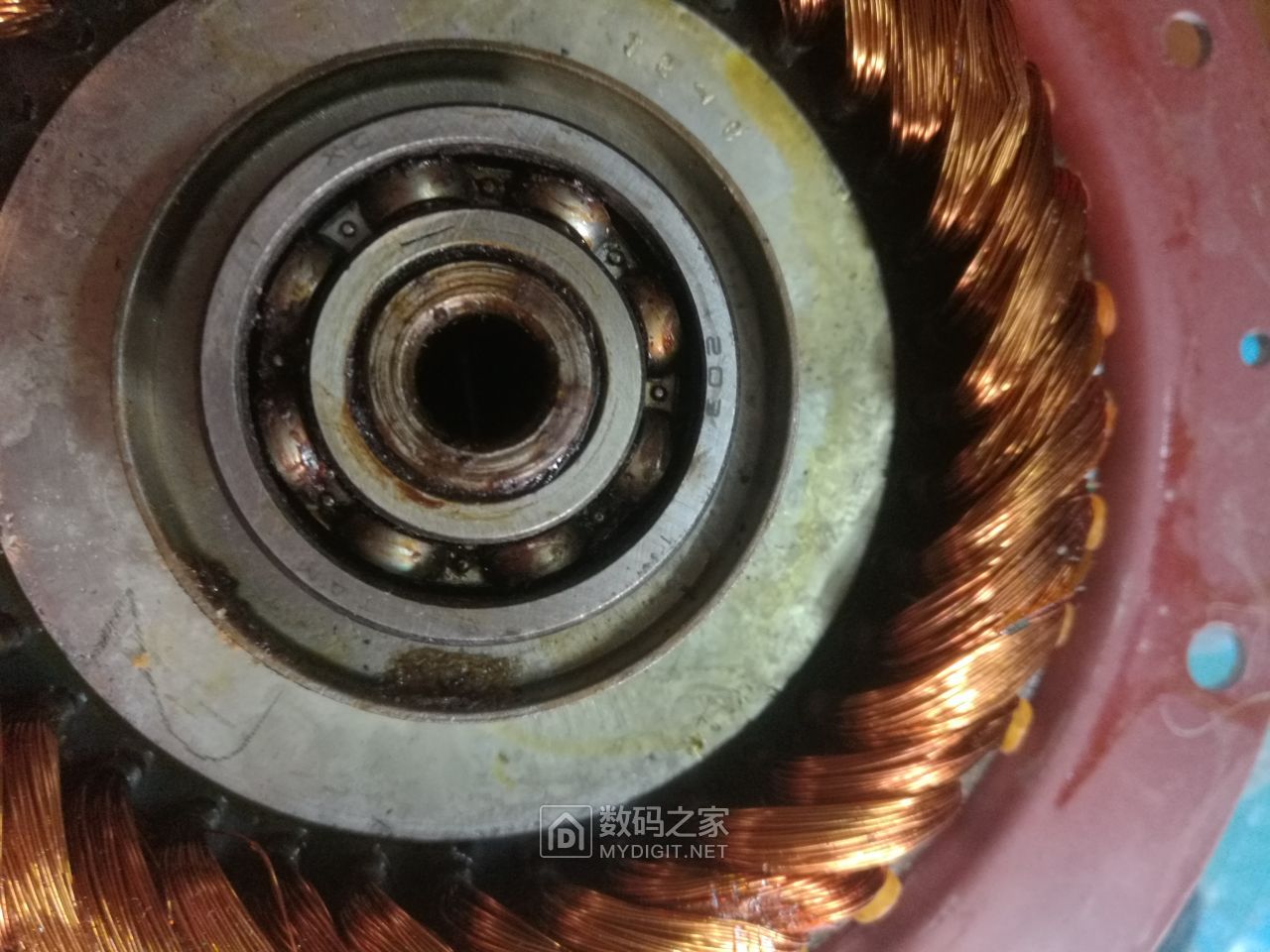 拆解并保养30多年的乘风老吊扇