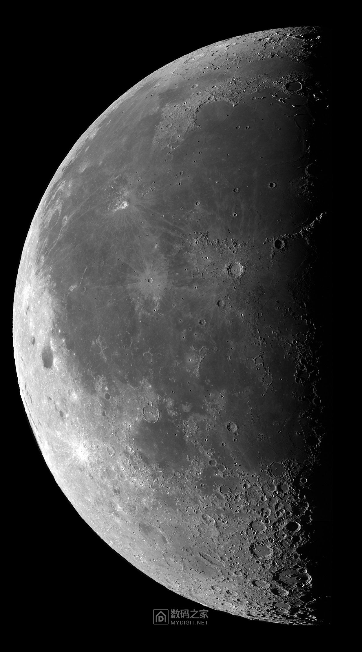 刚才用华为p30pro拍了几张月亮