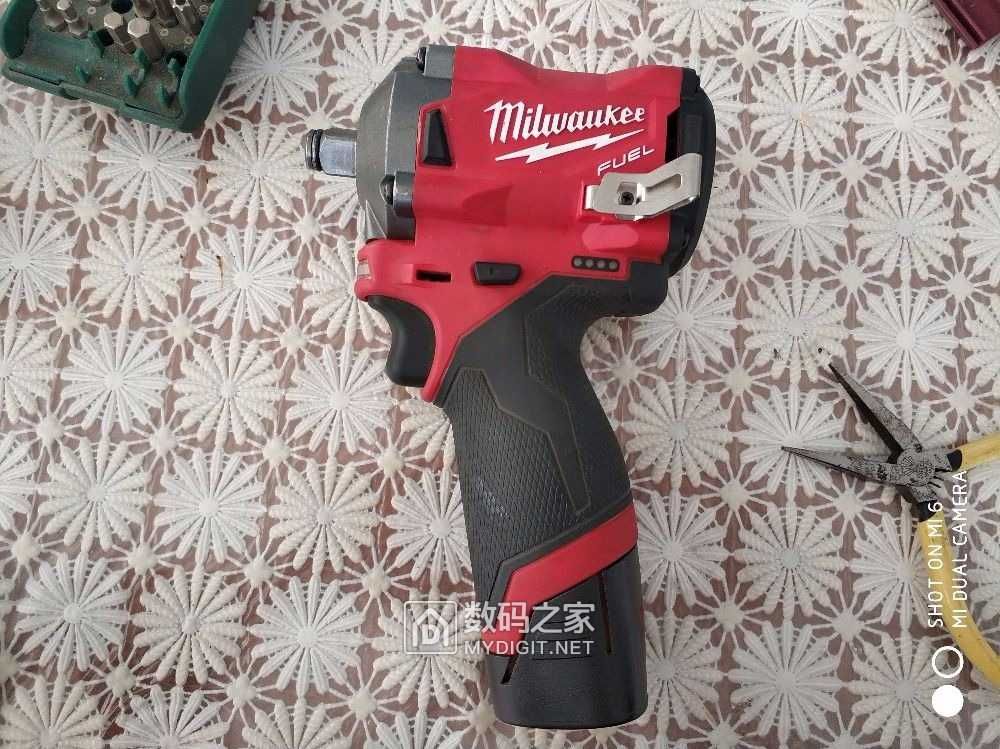 米沃奇电动扳手2555和2860