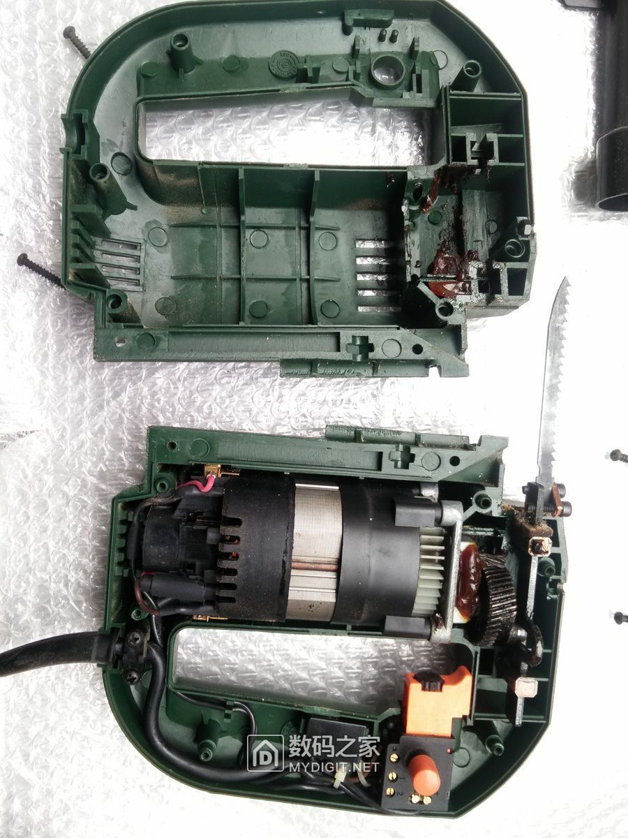 一个质量不好的曲线锯