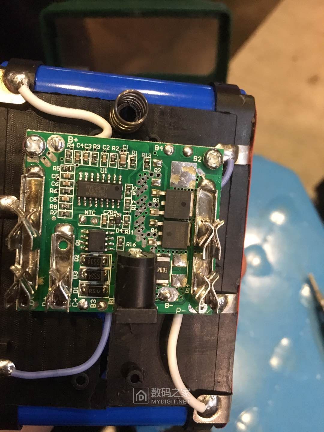 270撸回来的无刷角磨机