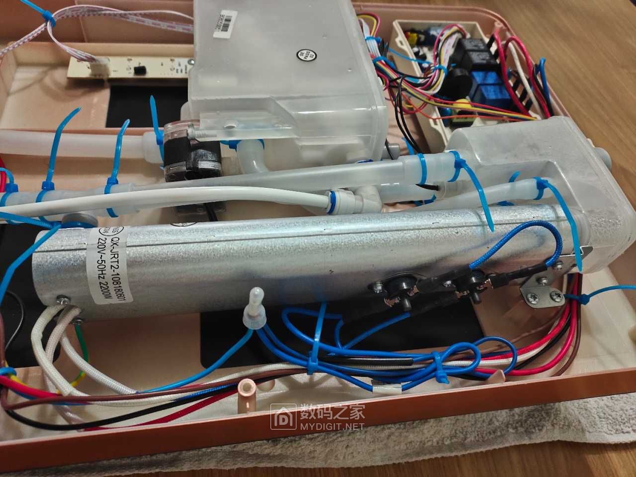 近几年流行的好太太速热管线机