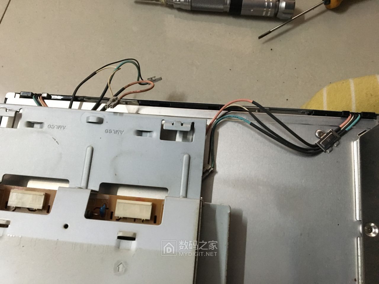 三星931bw显示器拆修