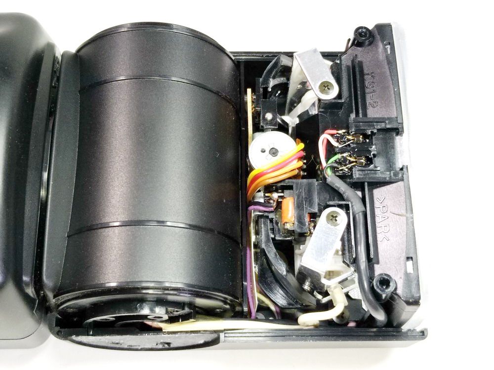 尼康胶片时代顶级闪光灯nikon sb-28详拆,带你了解内部结构和变焦原理