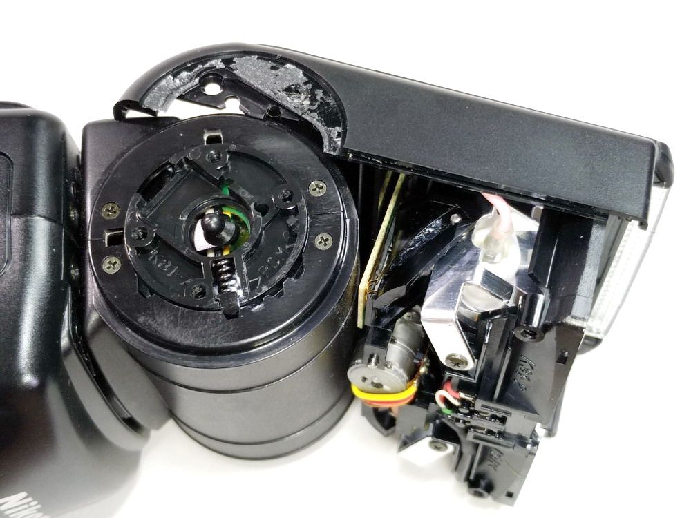 尼康胶片时代顶级闪光灯nikonsb28详拆带你了解内部结构和变焦原理