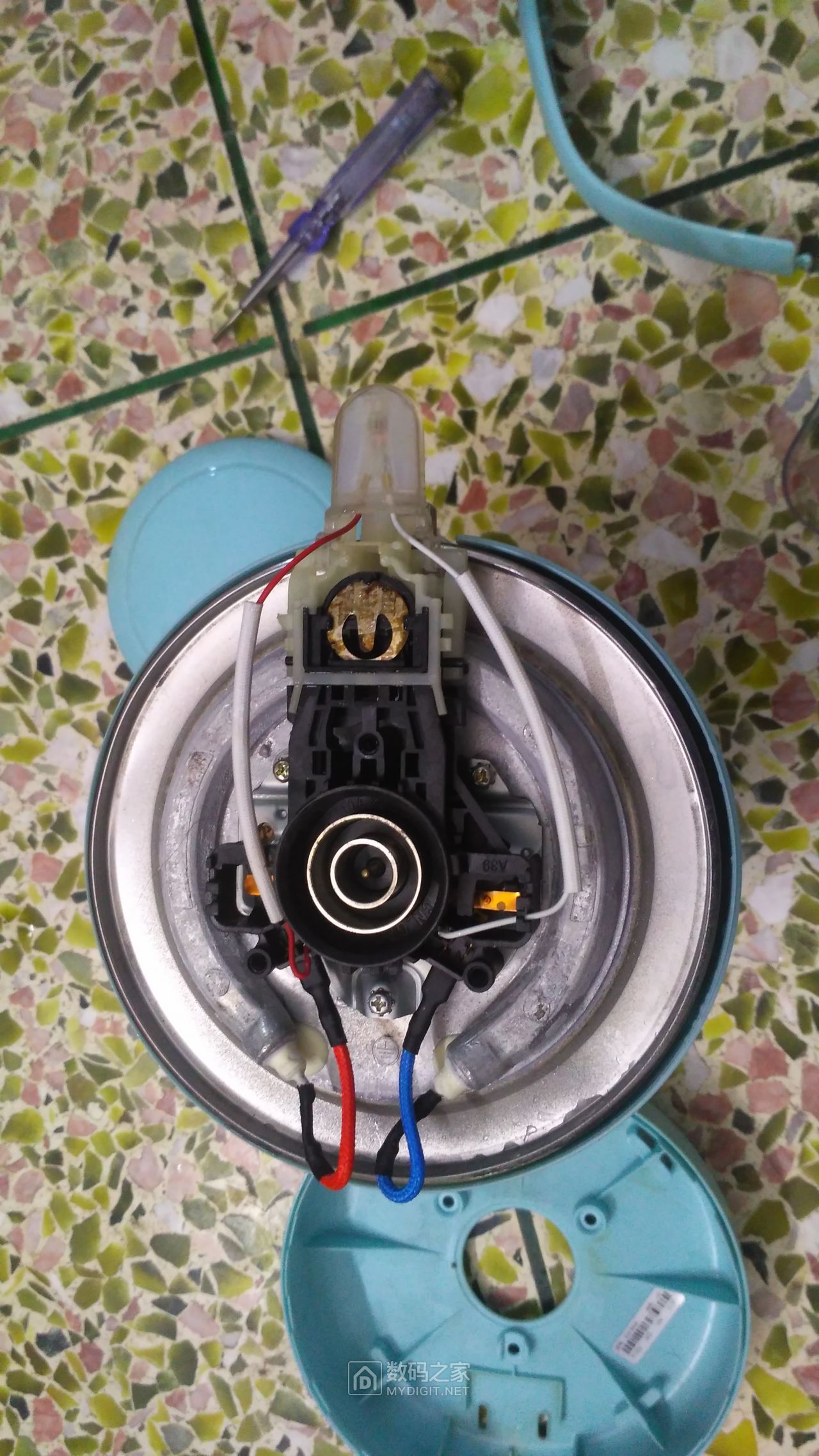 电水壶c型弹簧拆卸图片