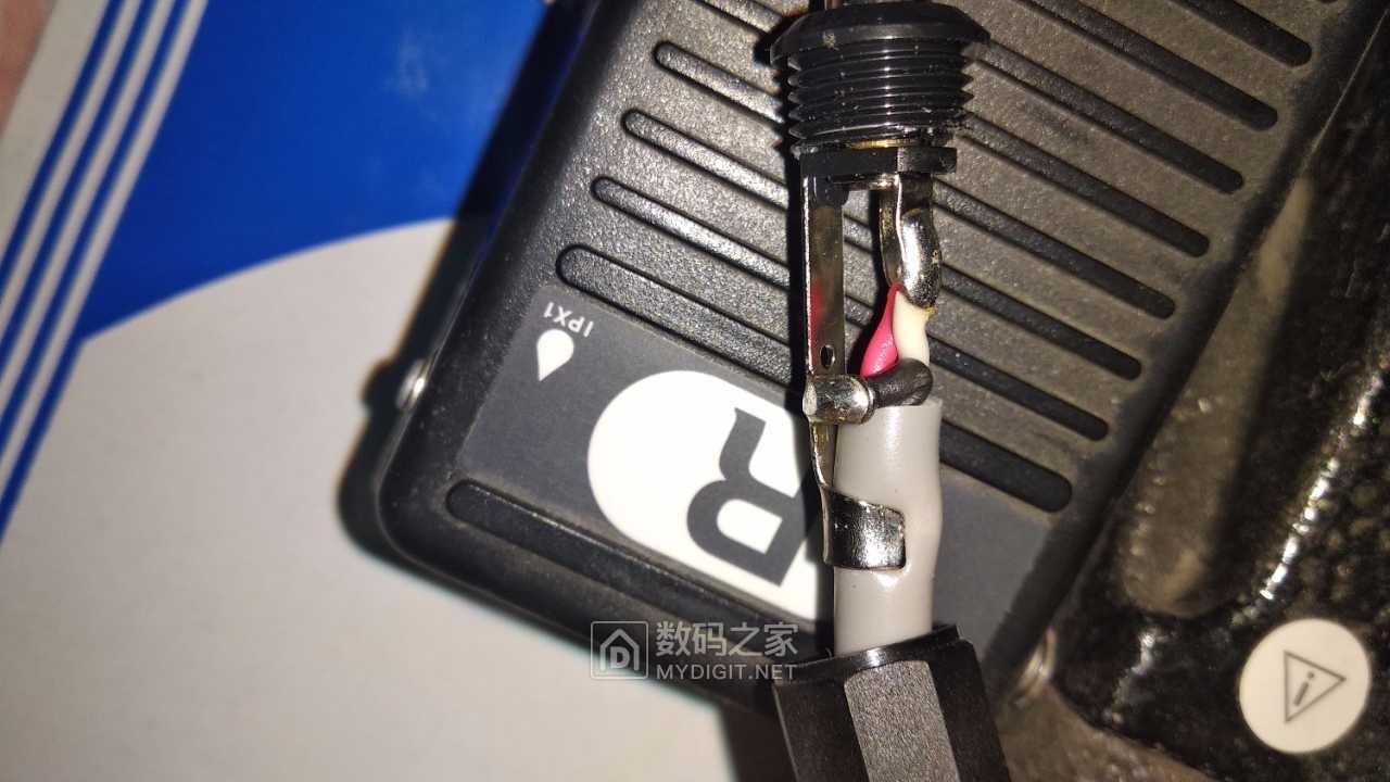 拆一个日本设备的脚踏开关半拆