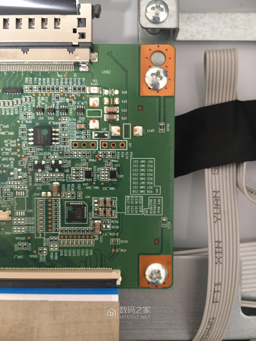 拆个用了三年半多的hkc u40显示器 - 拆机乐园 数码之家