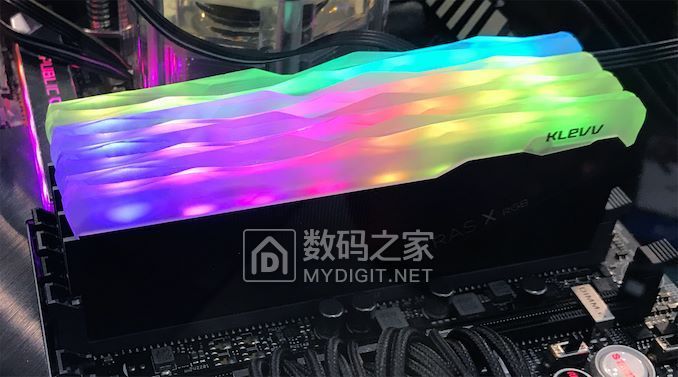 klevv-CRAS-RGB-DDR4-Gaming-Memory-1_575px.jpg