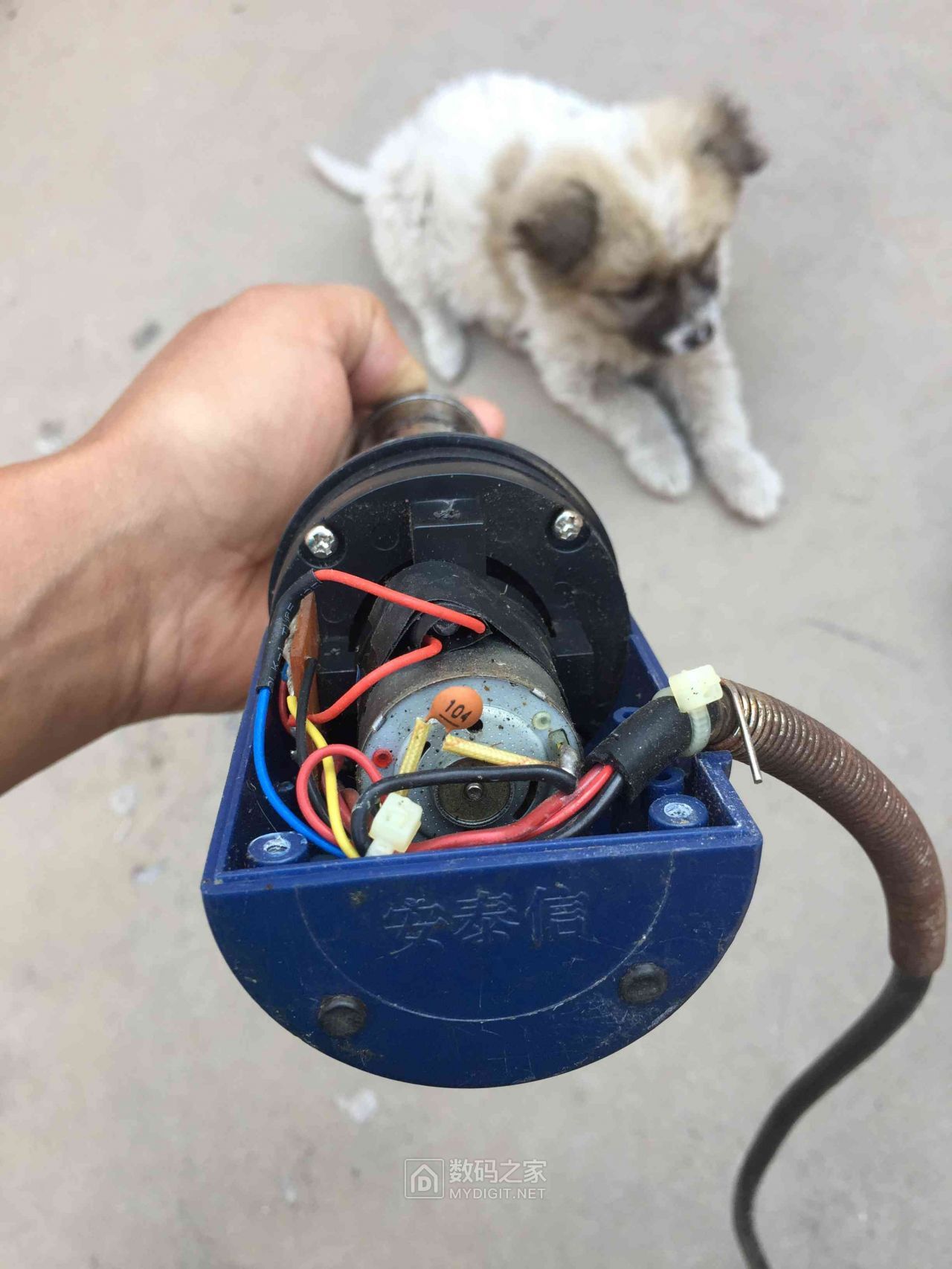 朋友送的安泰信at8205热风枪