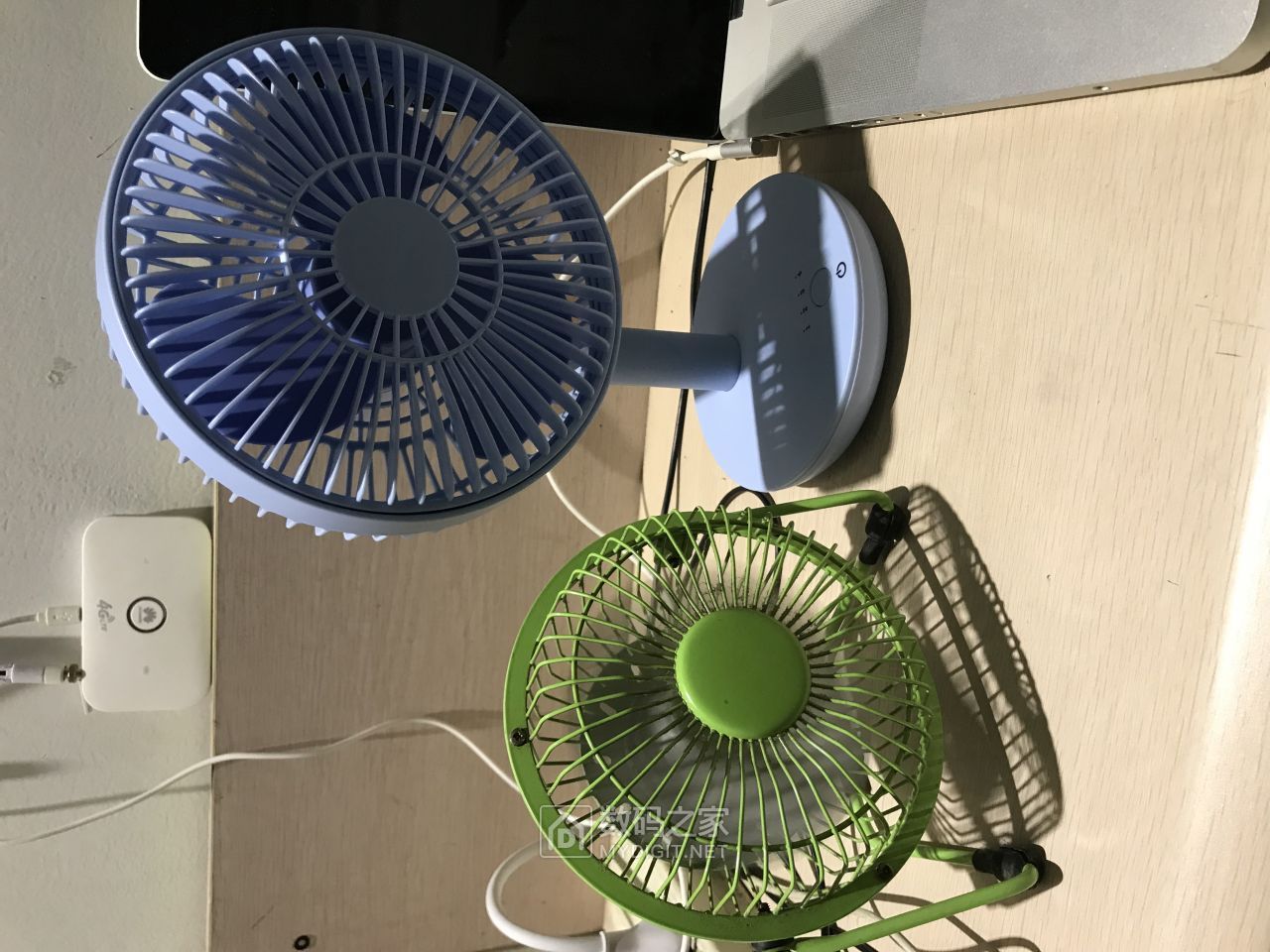 开箱坛友分享199元包邮的尚朋堂桌面小风扇