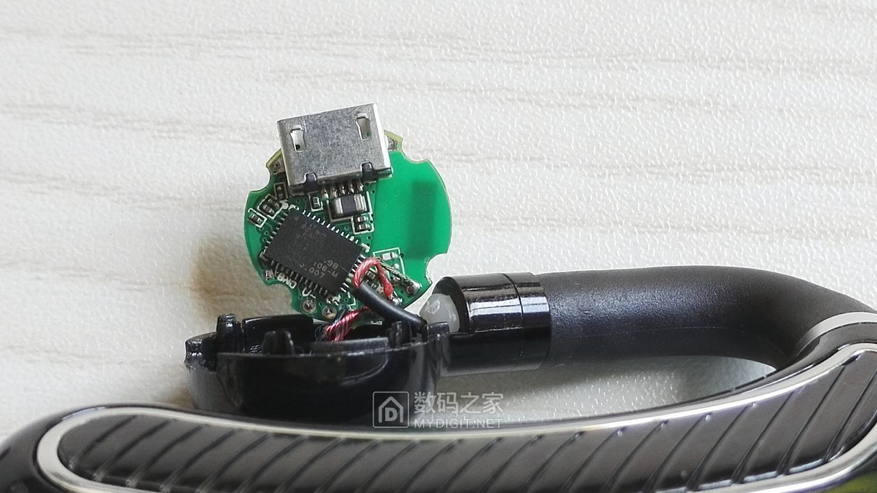 拆解利客k21挂耳式无线蓝牙耳机