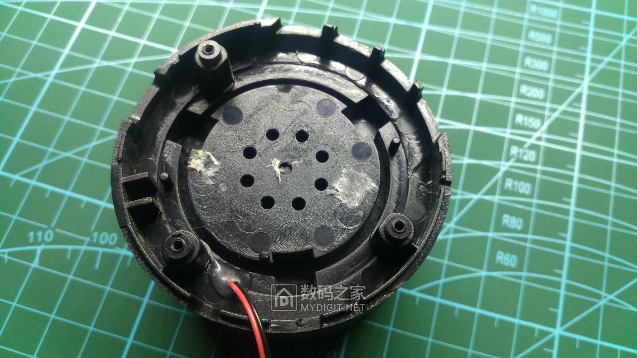 拆先科N-612低音炮有意外发现 - 拆机乐园 数码之家