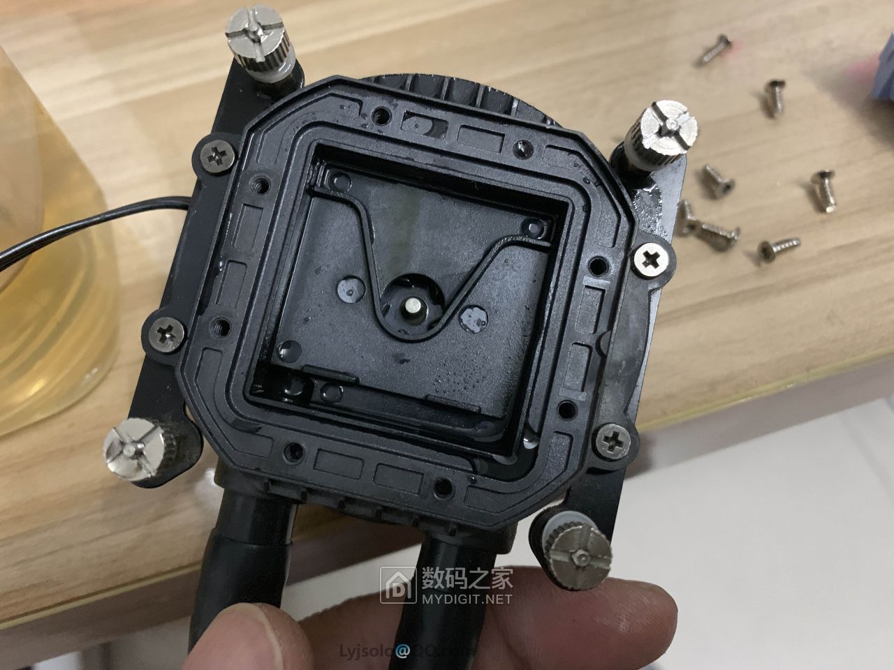 idcoolingfrostflow240g一体水冷拆解拆完我惊呆了