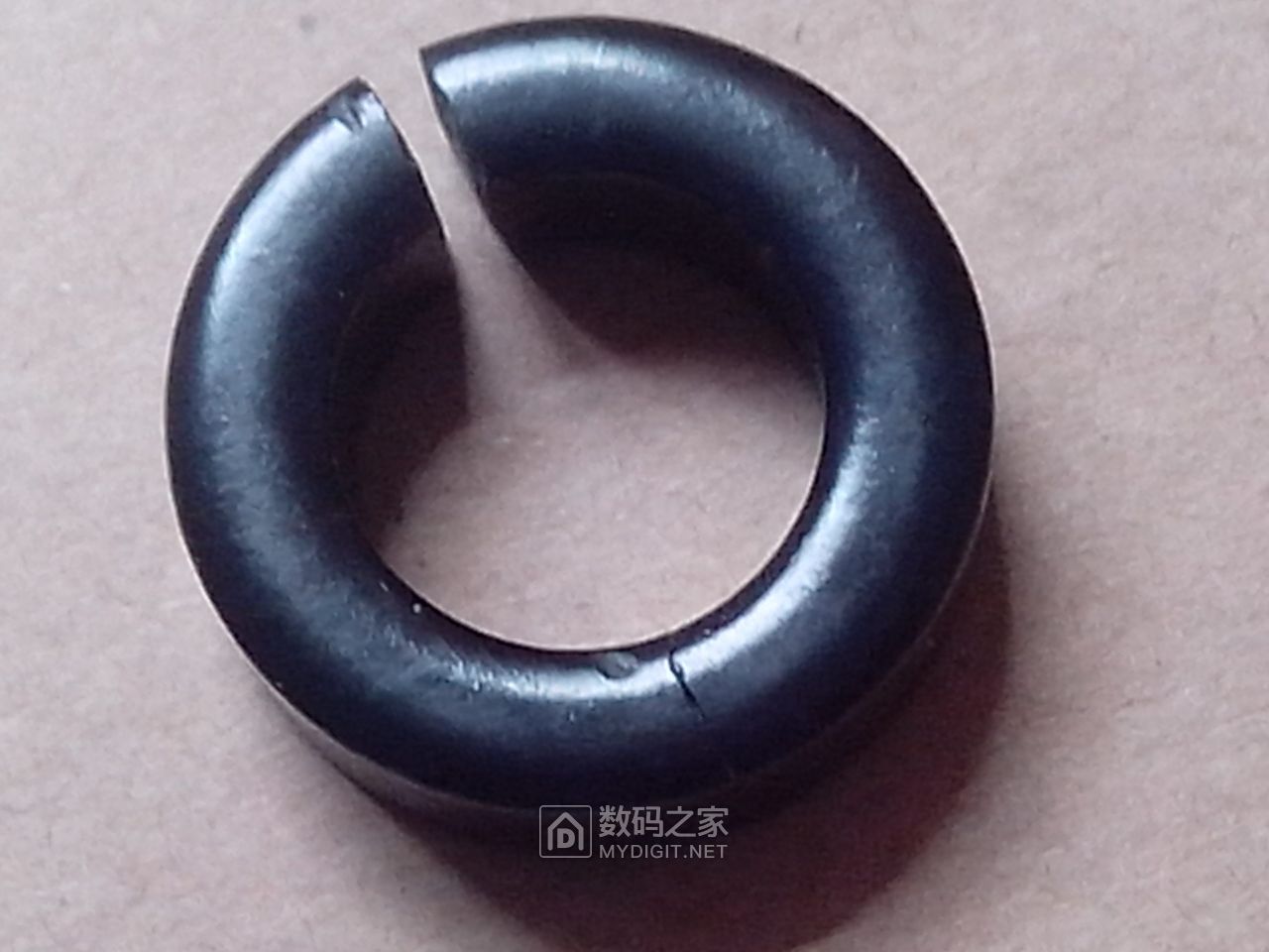 做了一个恒山派铁指环不小心摔坏了