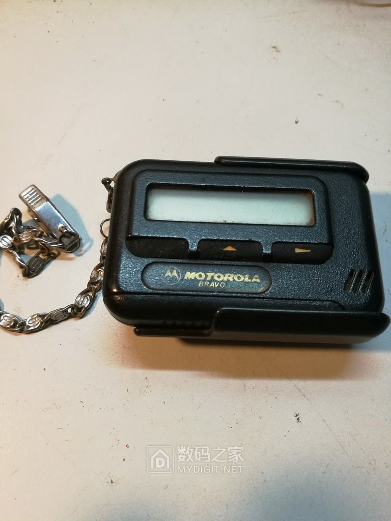 摩托罗拉火凤凰bb机