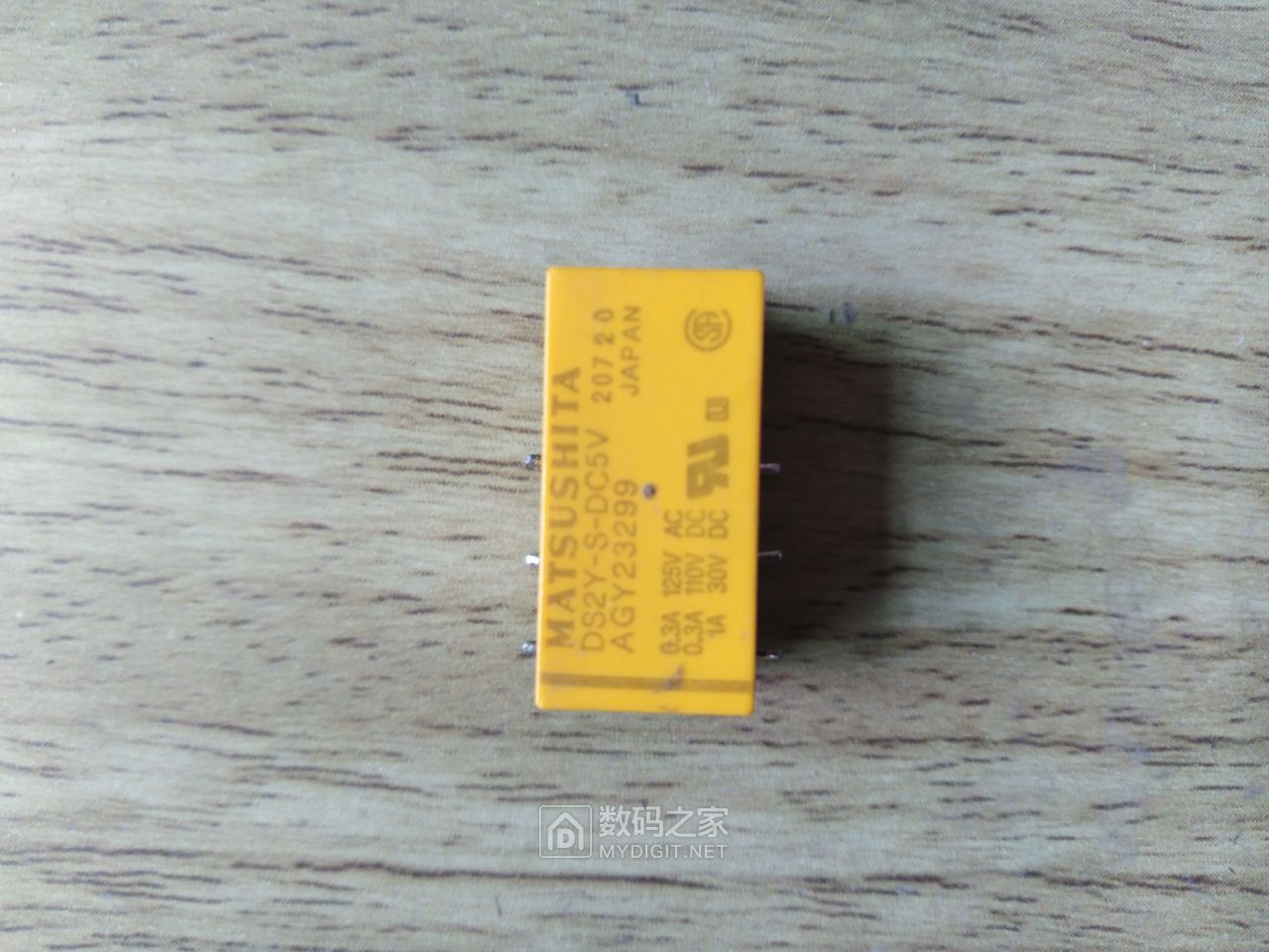 小继电器一枚