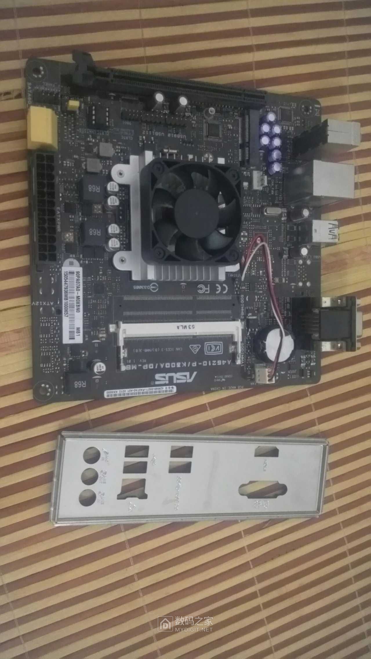 出几张华硕j2900四核和a4四核itx小主板和联想ips高清触摸屏