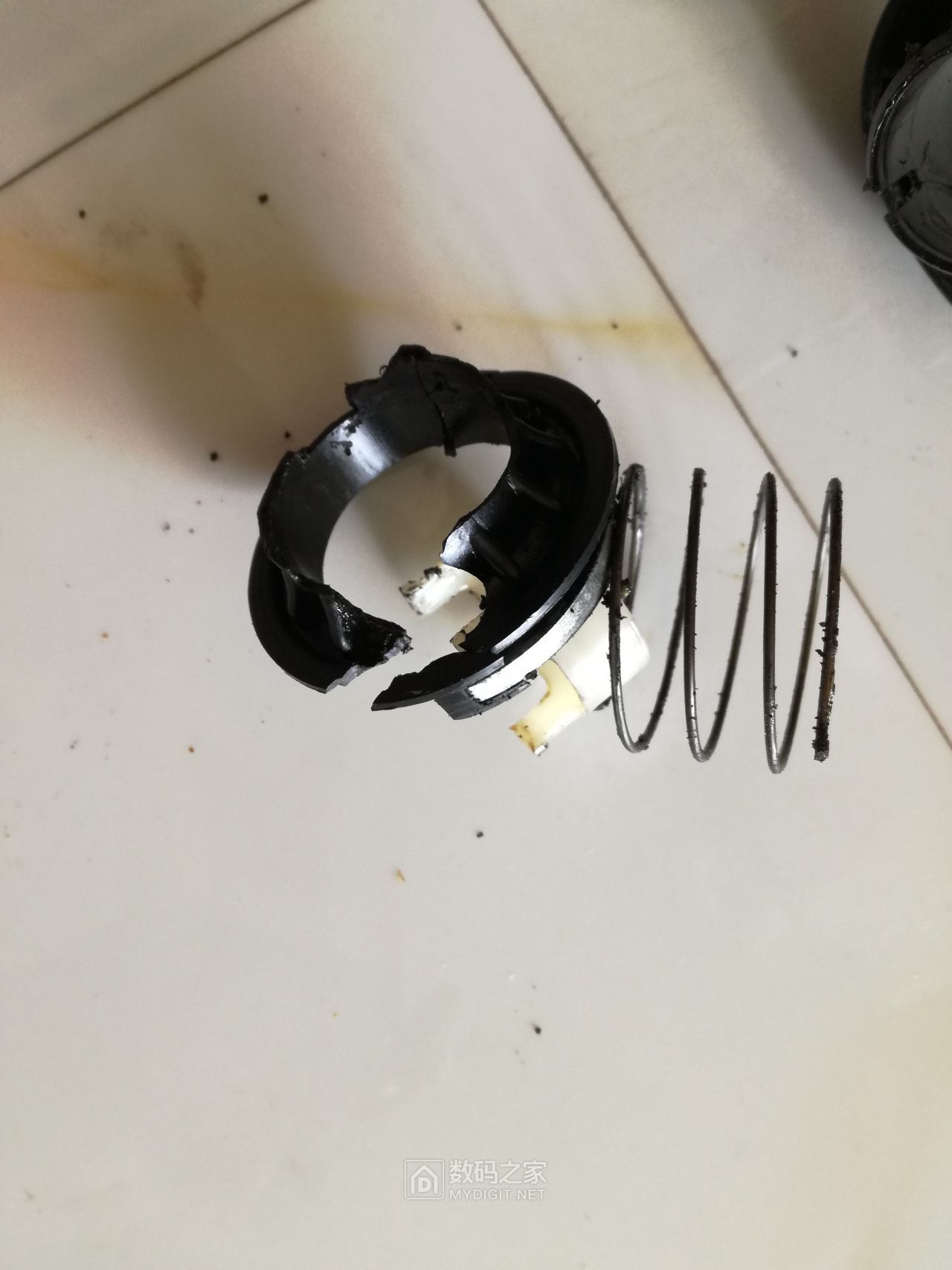 拆修电动车转把 - 拆机乐园 数码之家