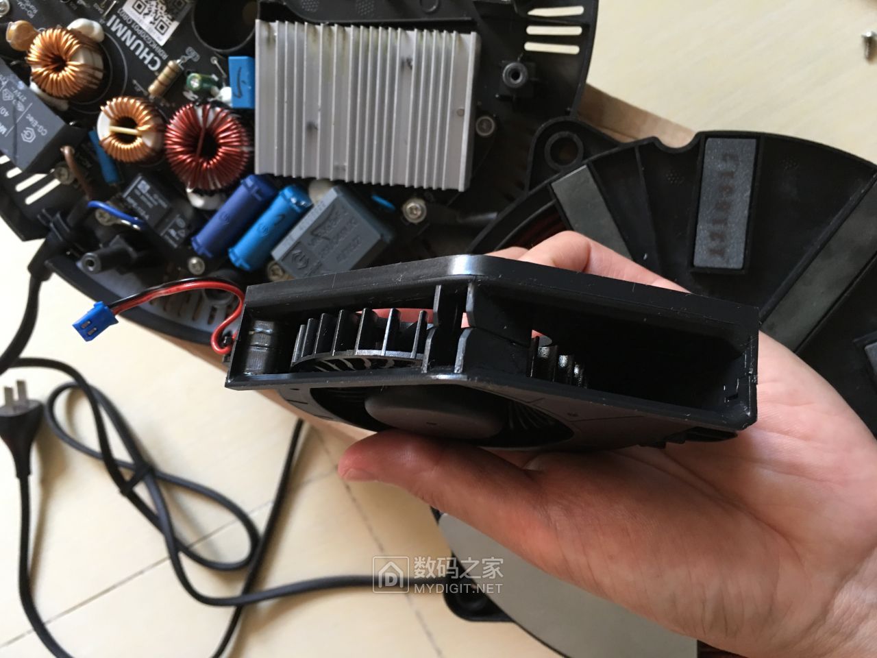 小米米家电磁炉e10报修拆机,更换热敏电阻传感器 - 拆机乐园 数码之家