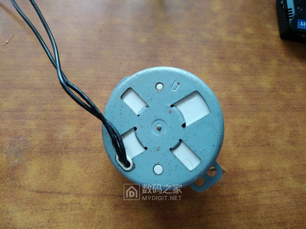 P90617-081557_调整大小.jpg